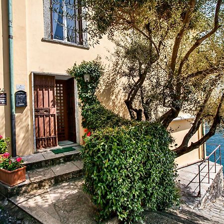 Darsena Di Riva Grande Moltrasio Exterior foto