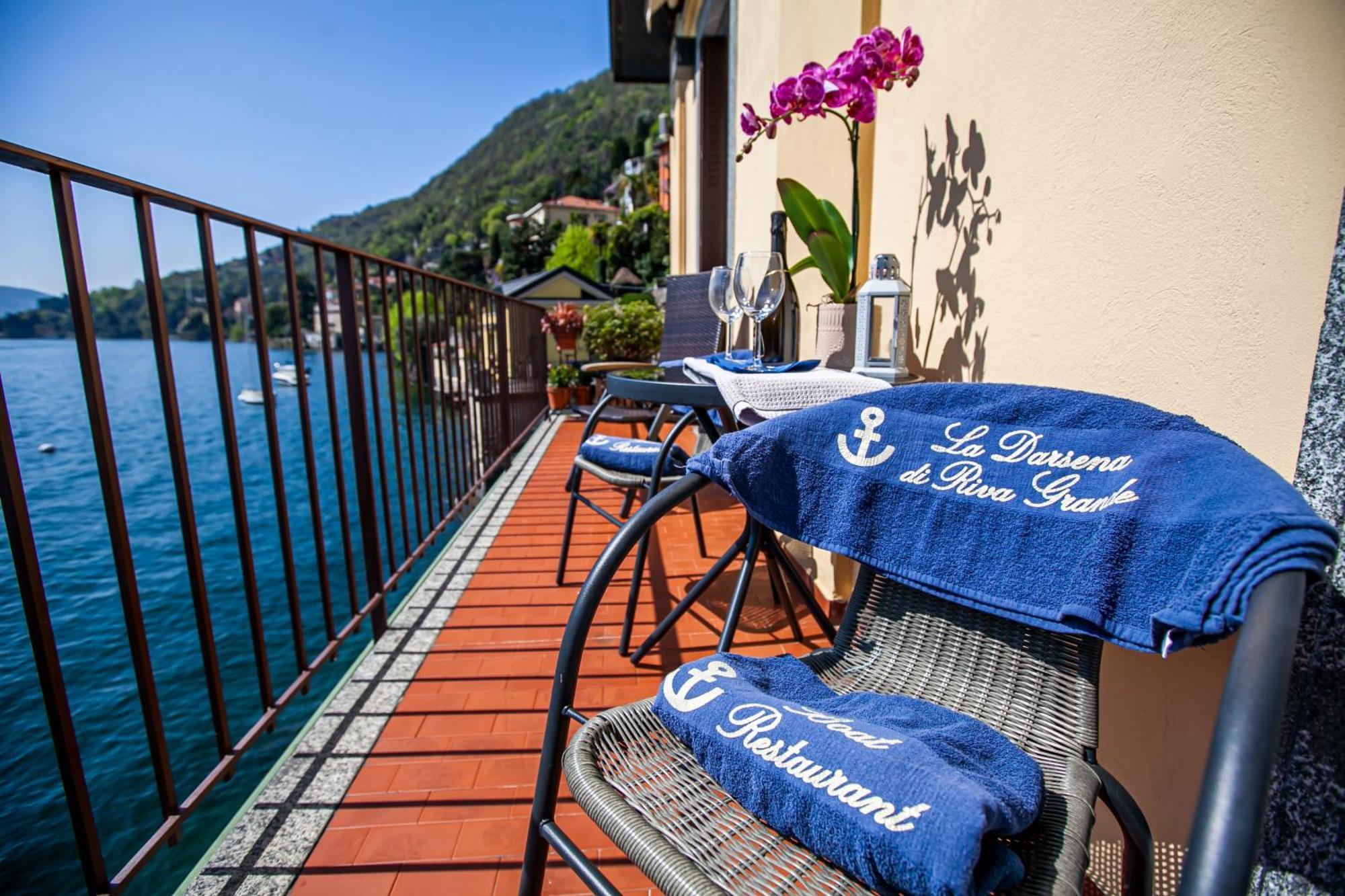 Darsena Di Riva Grande Moltrasio Exterior foto