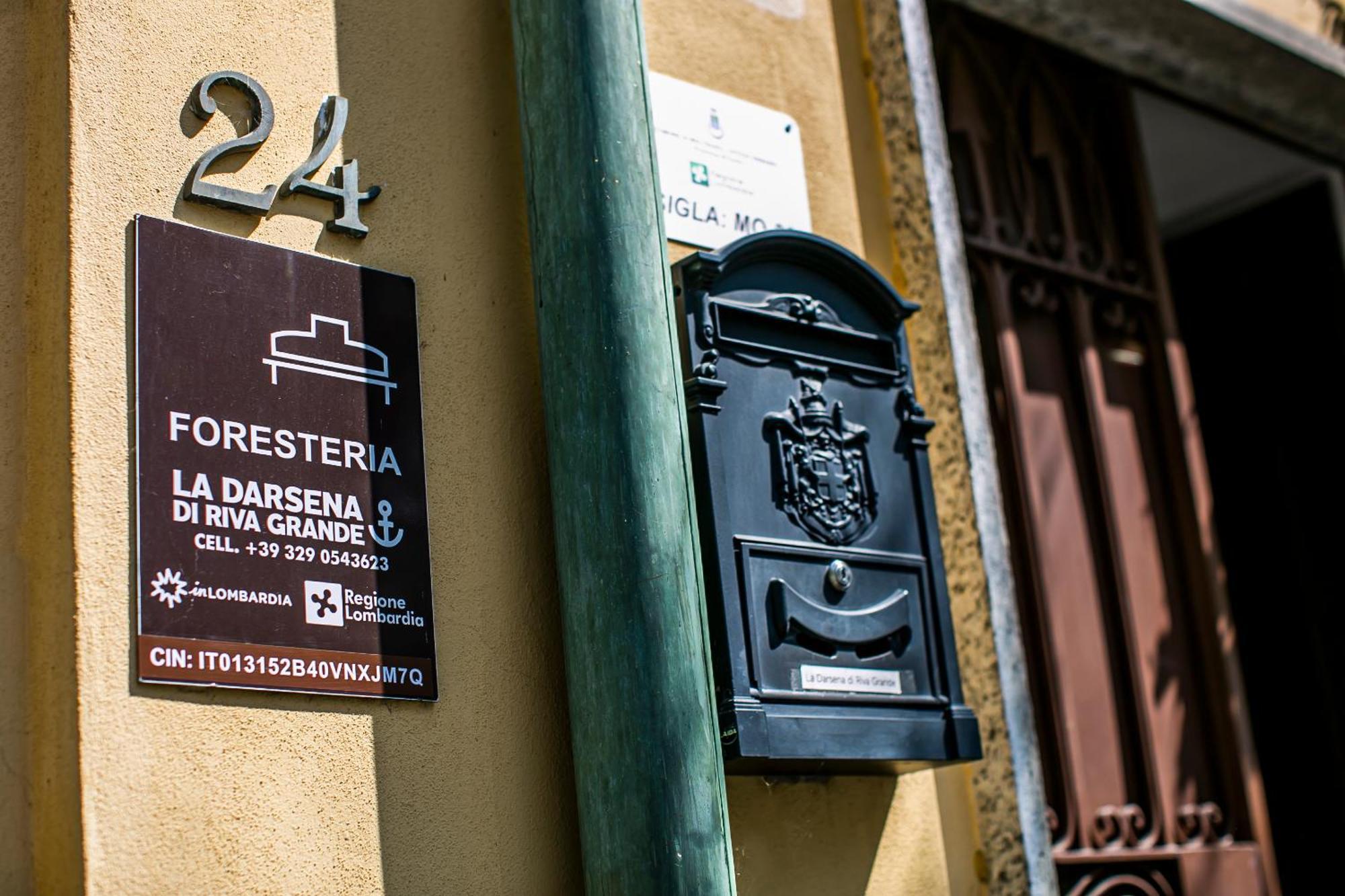 Darsena Di Riva Grande Moltrasio Exterior foto